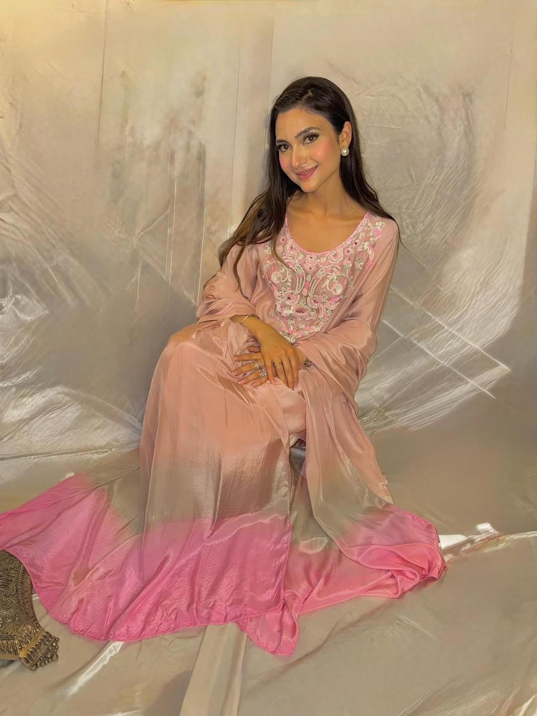 Sang-e-Gulabi - Image 2